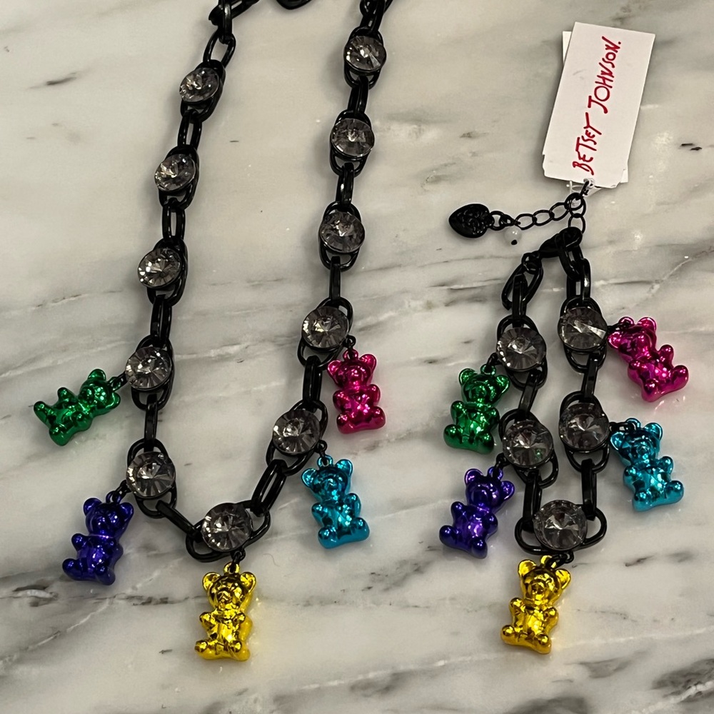 BETSEY JOHNSON *BRAND NEW* METALLIC BEARS NECKLACE AND BRACELET SET